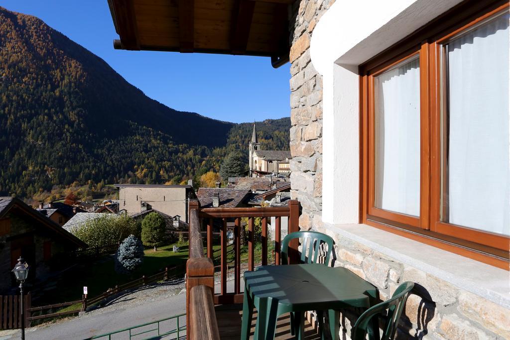 Valley Vacanze Brusson Δωμάτιο φωτογραφία